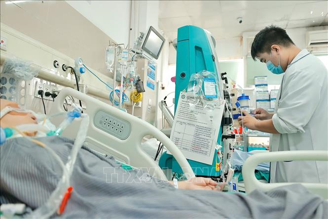 Các cơ sở khám, chữa bệnh thường trực 24/24 giờ, sẵn sàng các phương án cấp cứu